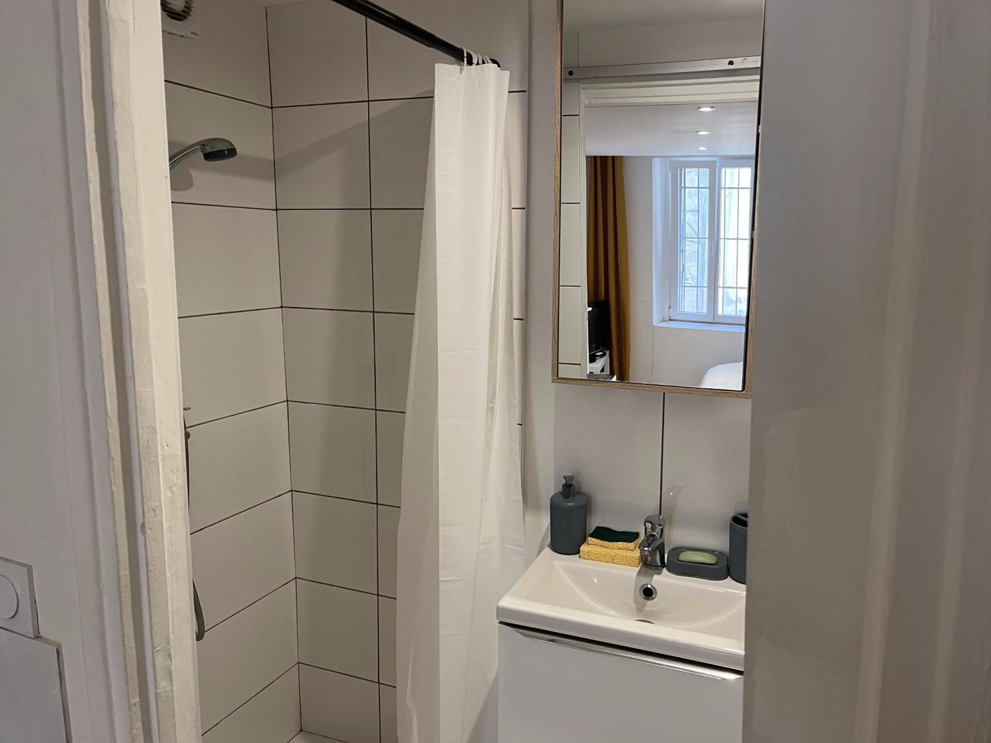 Studio Equipe Confort Proche De Toutes Commodites La Seyne-sur-Mer Exterior foto