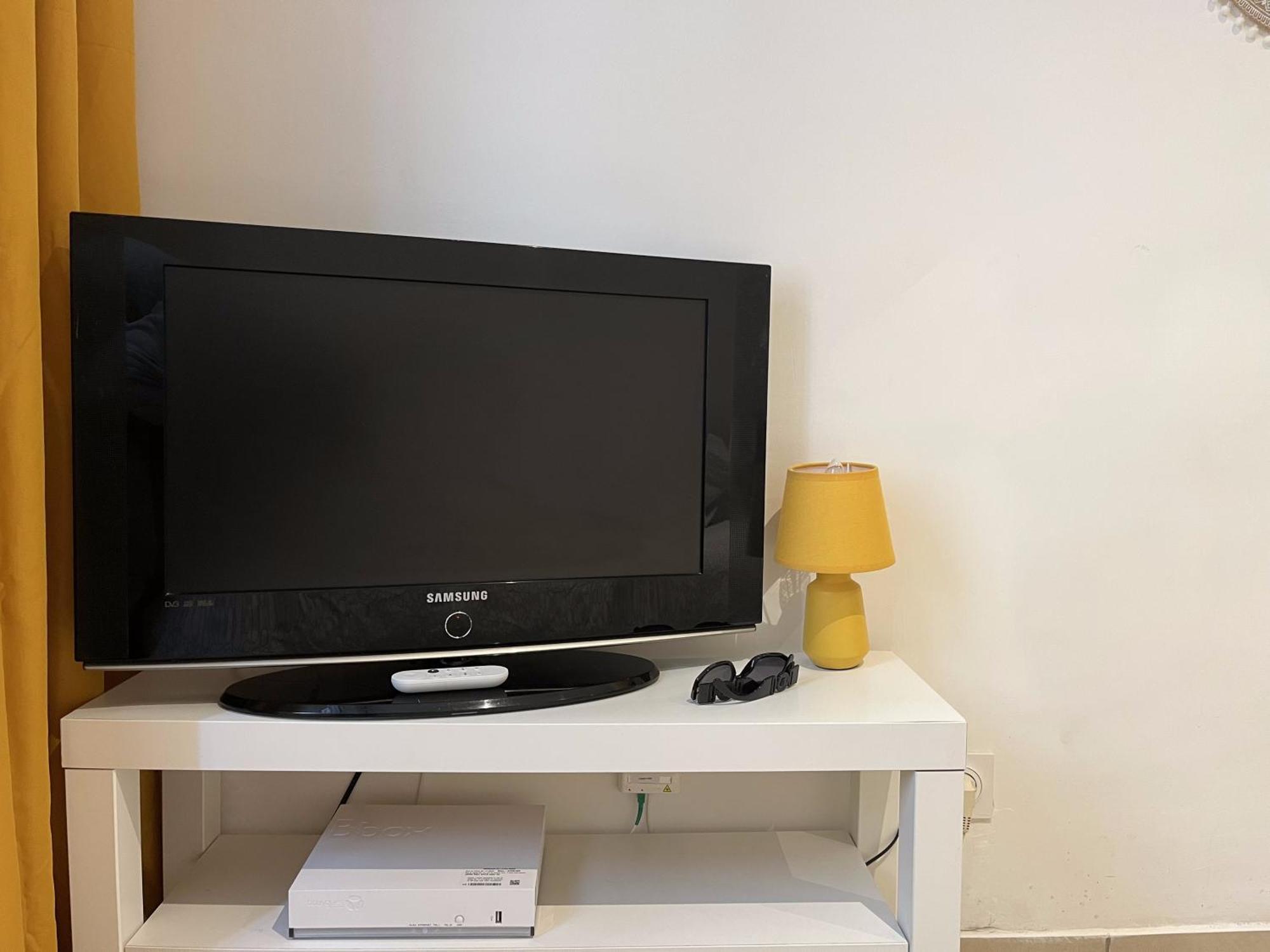 Studio Equipe Confort Proche De Toutes Commodites La Seyne-sur-Mer Exterior foto