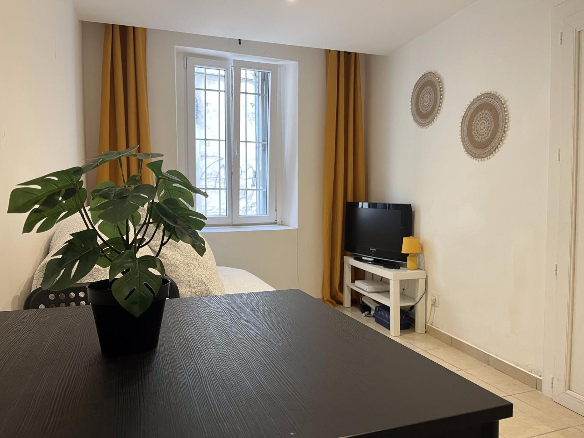 Studio Equipe Confort Proche De Toutes Commodites La Seyne-sur-Mer Exterior foto