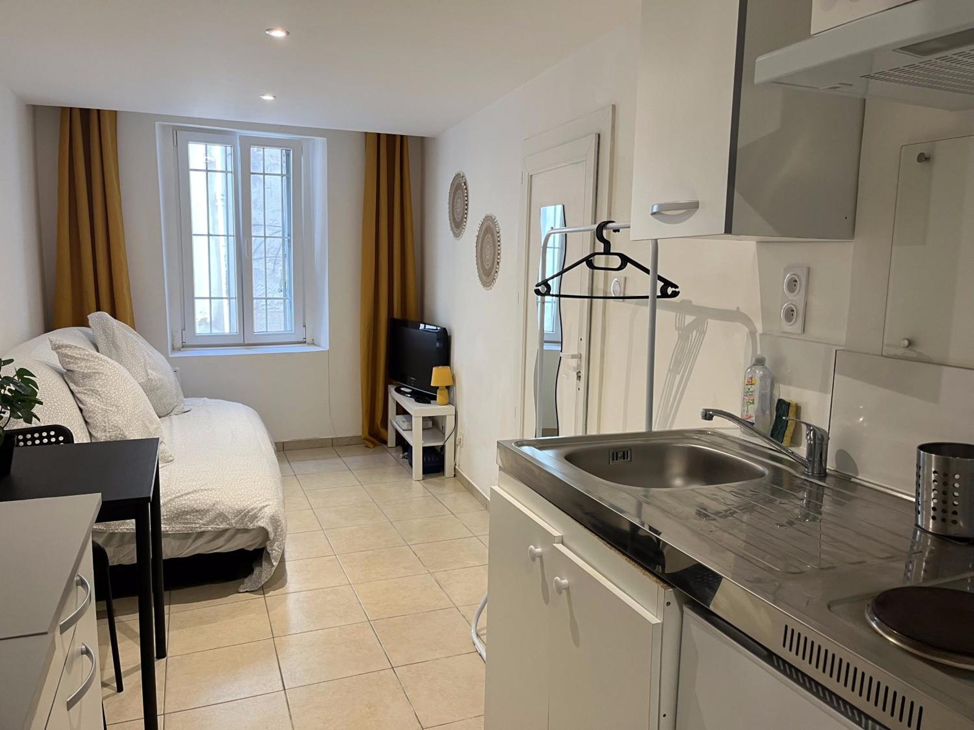 Studio Equipe Confort Proche De Toutes Commodites La Seyne-sur-Mer Exterior foto